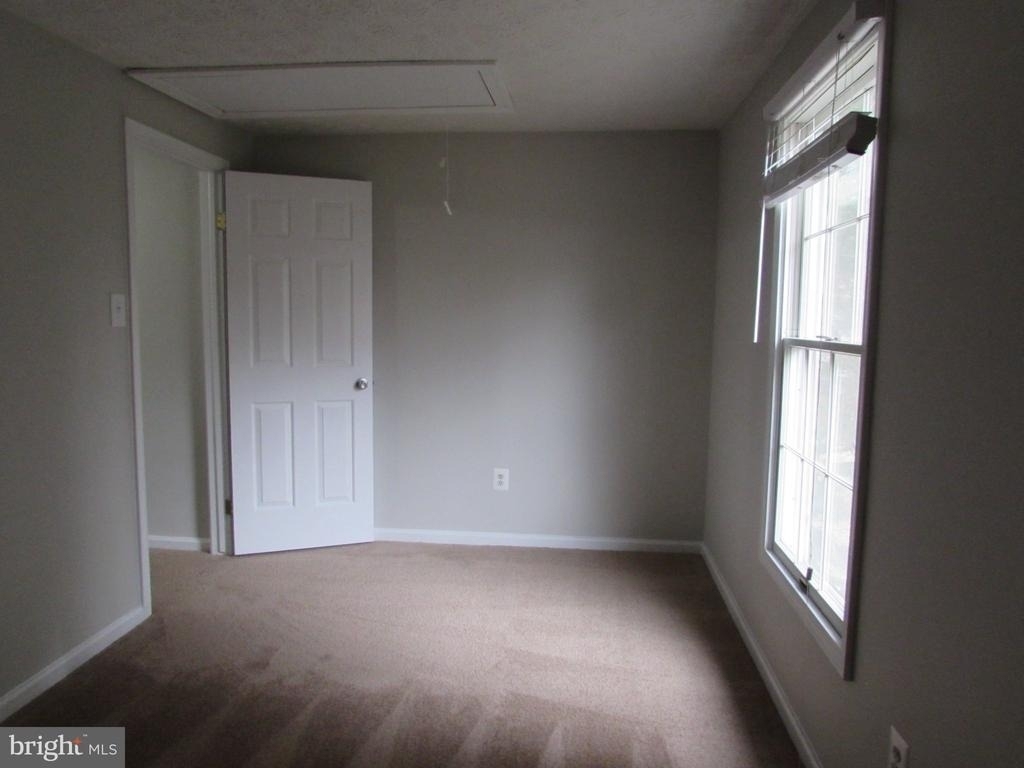 1663 Poplar Grove Drive - Photo 4