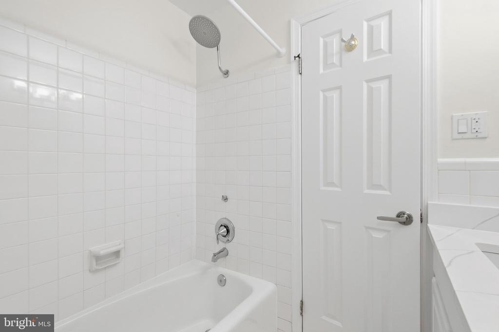 1036 Carper Street - Photo 18
