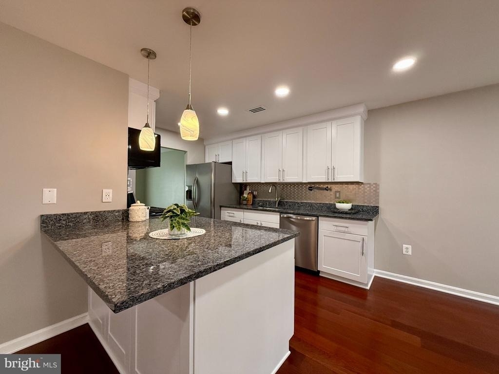 7962 Revenna Lane - Photo 8