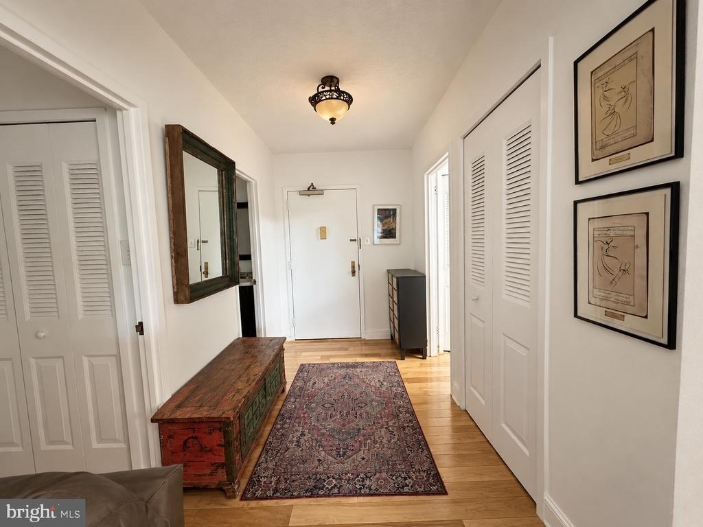 3701 S George Mason Drive - Photo 4