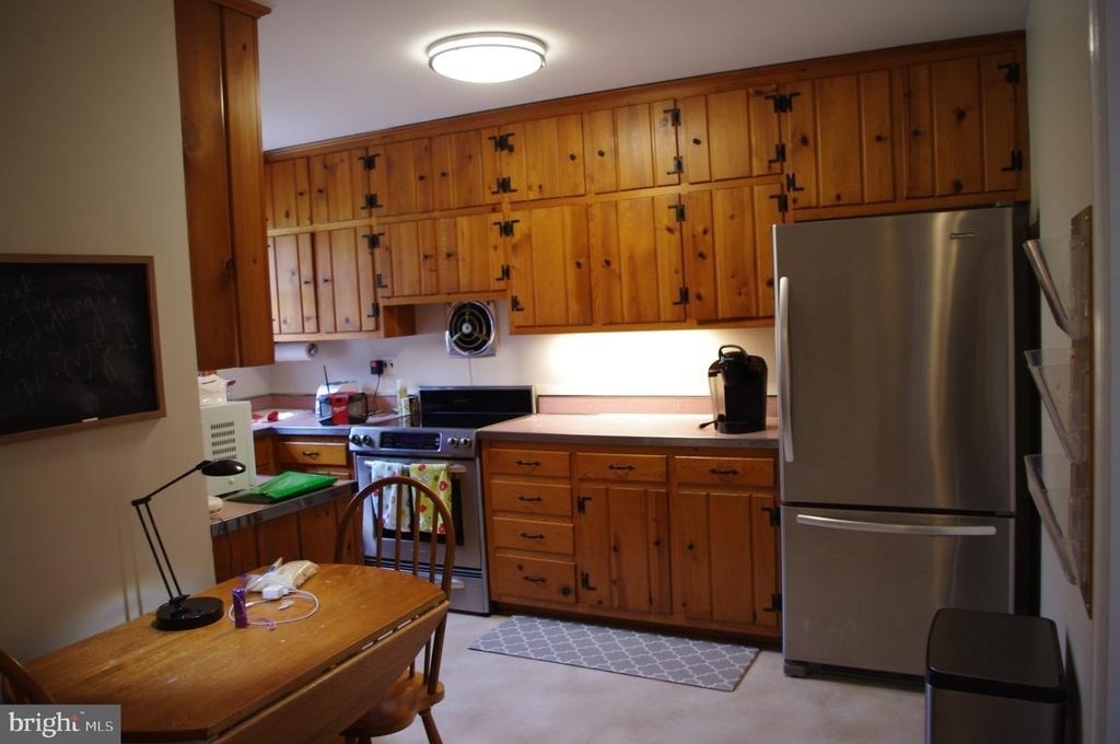 9001 Glenbrook Road - Photo 9