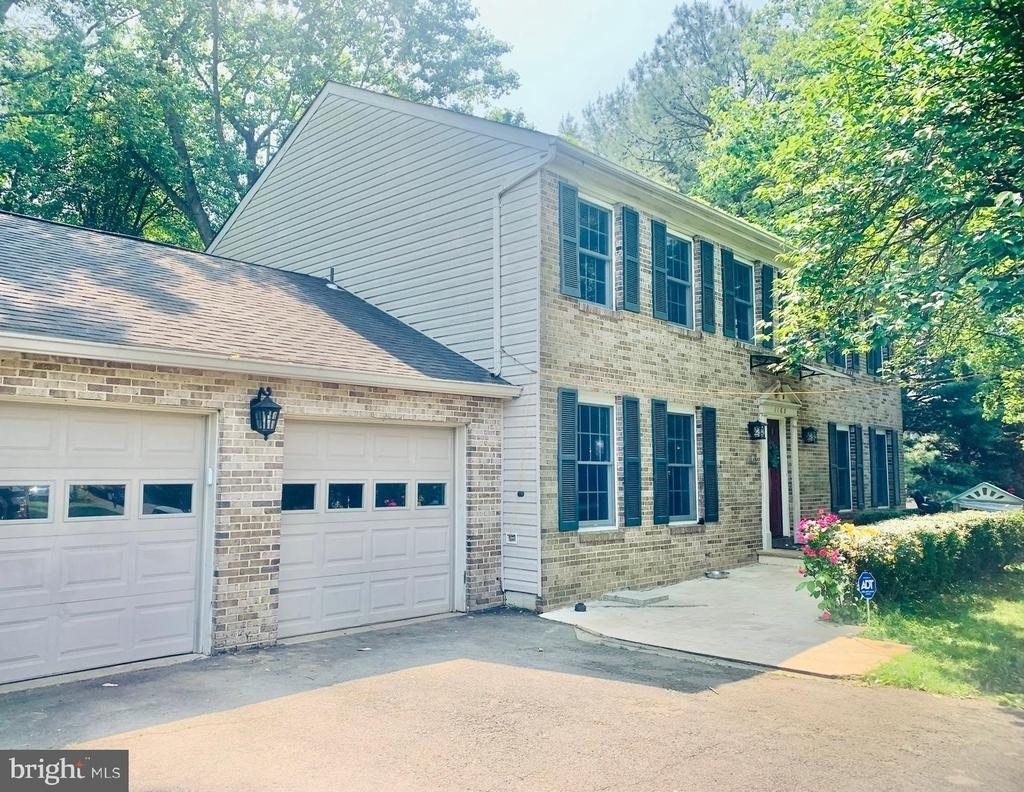 1163 Kettle Pond Lane - Photo 0