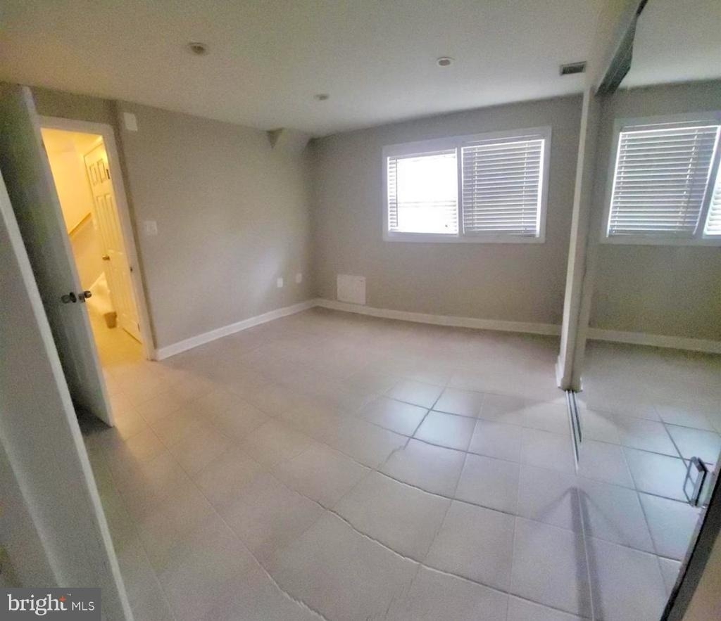 8029 Sleepy View Lane - Photo 5