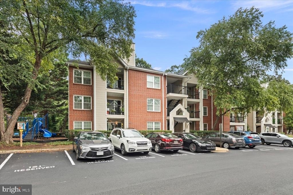 3303 Wyndham Circle - Photo 4