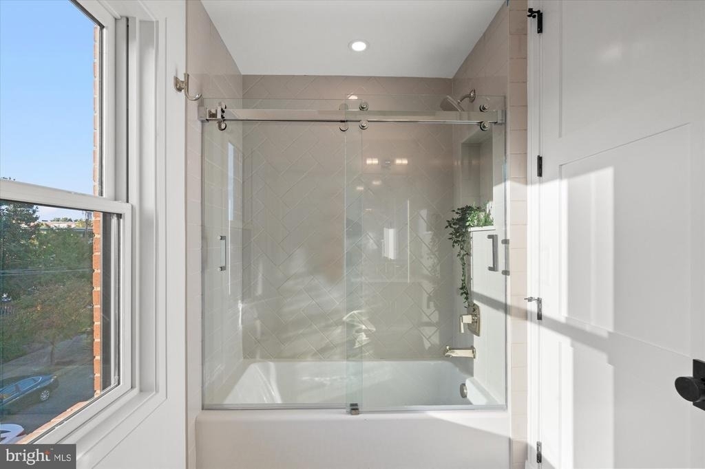 113 N West Street - Photo 9