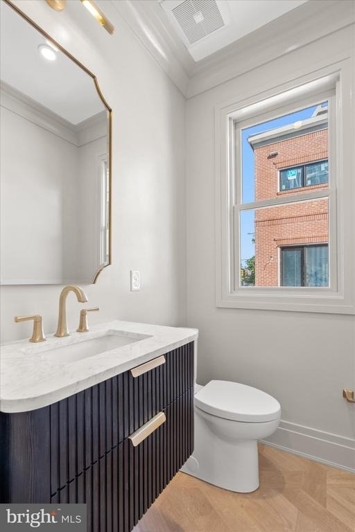 113 N West Street - Photo 2