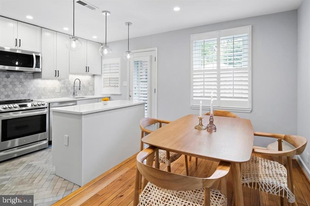4806 28th Street S - Photo 1