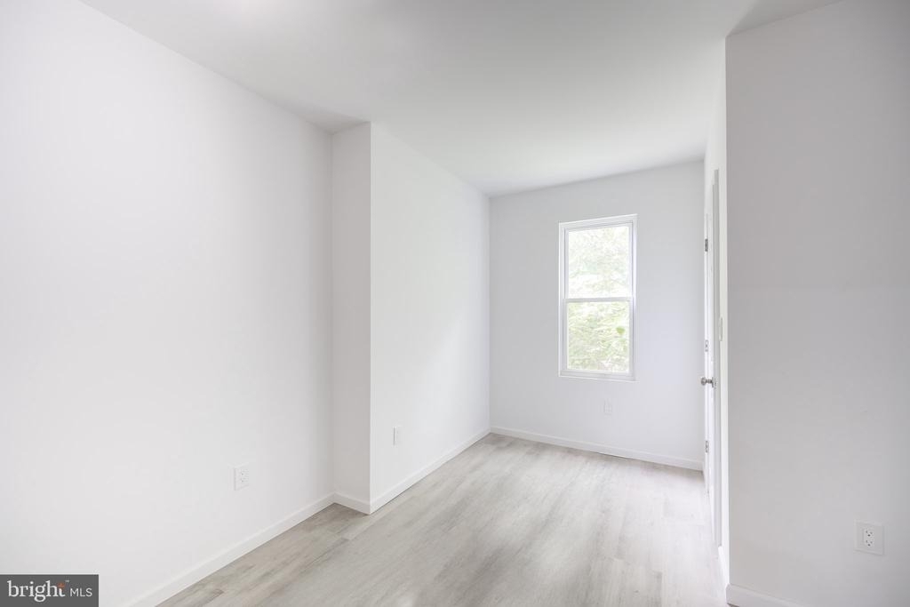 948 Belmont Avenue - Photo 7