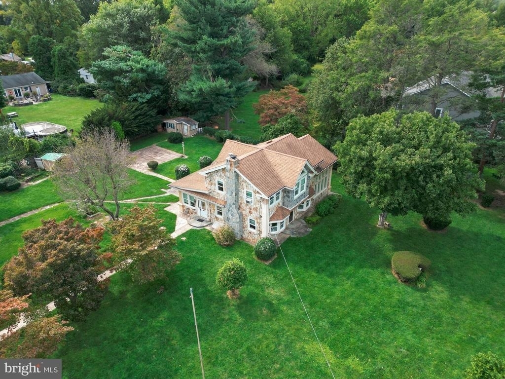 694 Welsh Road - Photo 2