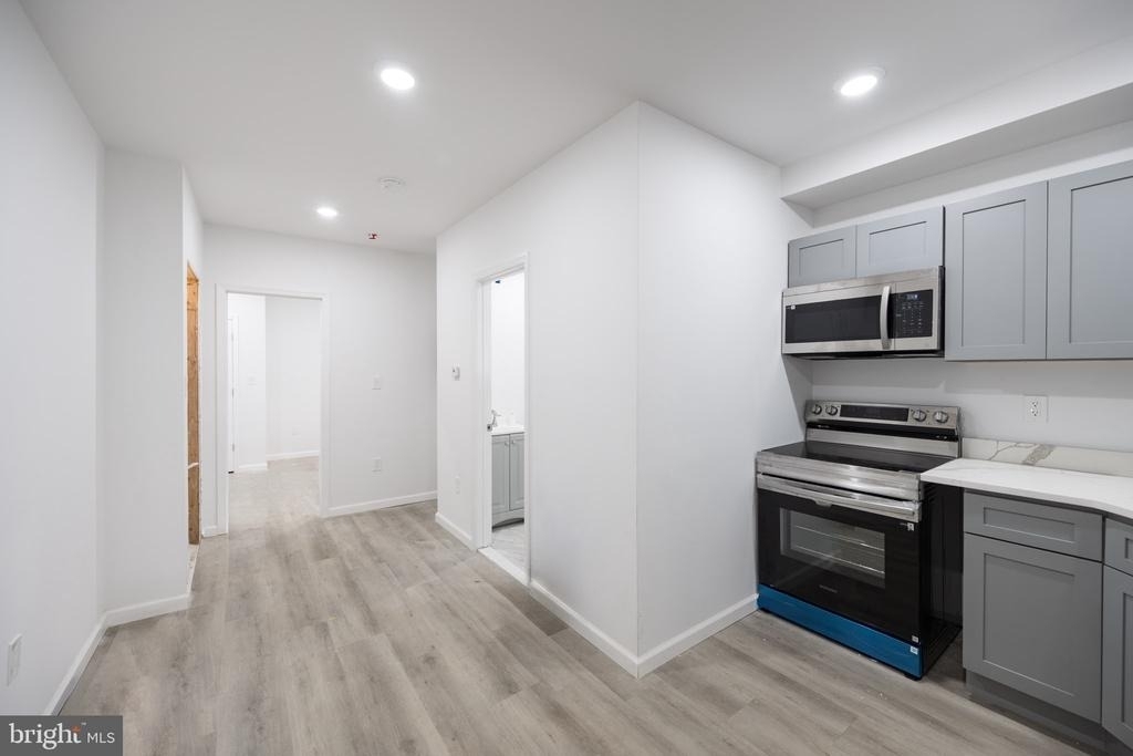 948 Belmont Avenue - Photo 0