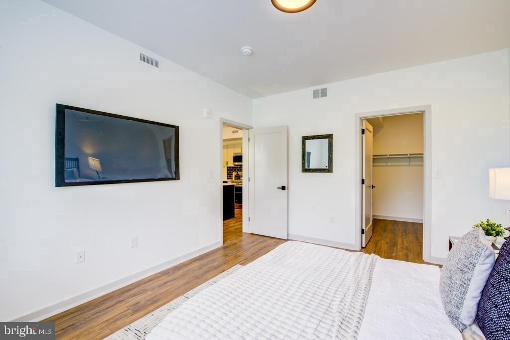 5001 Umbria Street - Photo 8