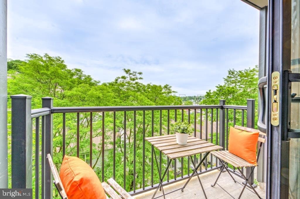 5001 Umbria Street - Photo 5