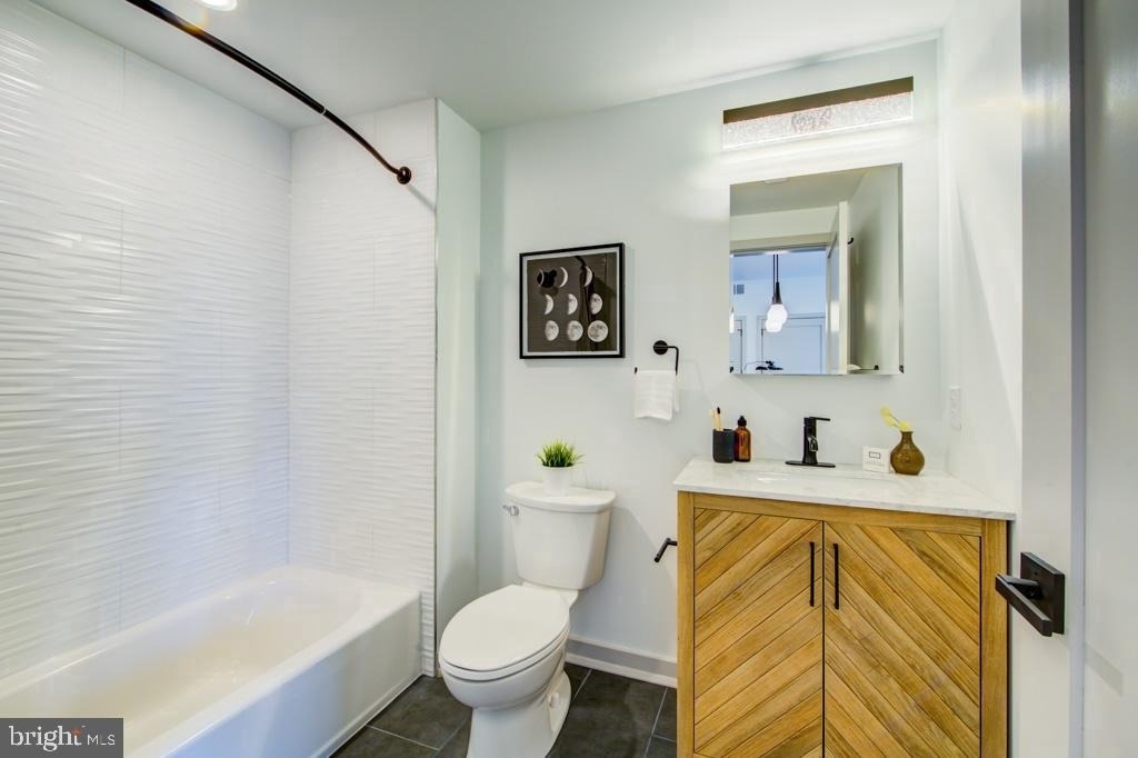 5001 Umbria Street - Photo 6