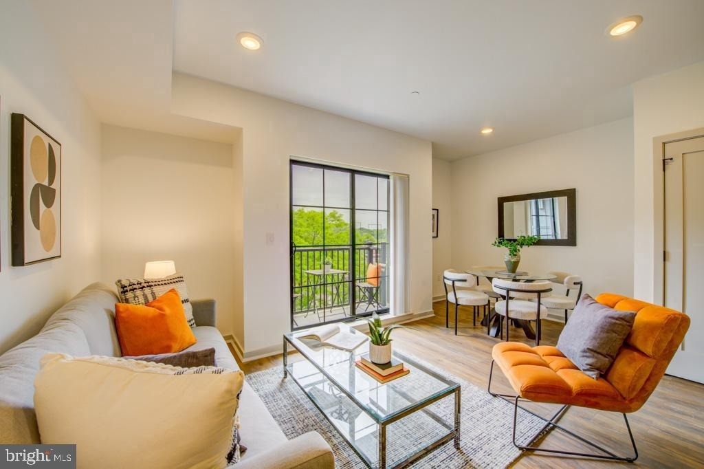5001 Umbria Street - Photo 4