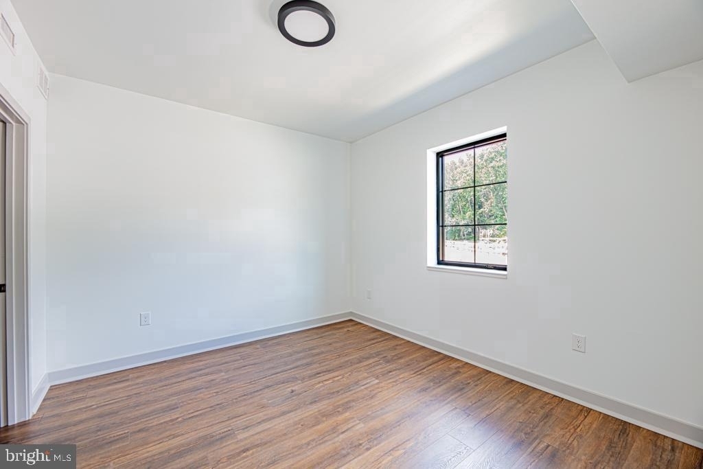 5001 Umbria Street - Photo 7