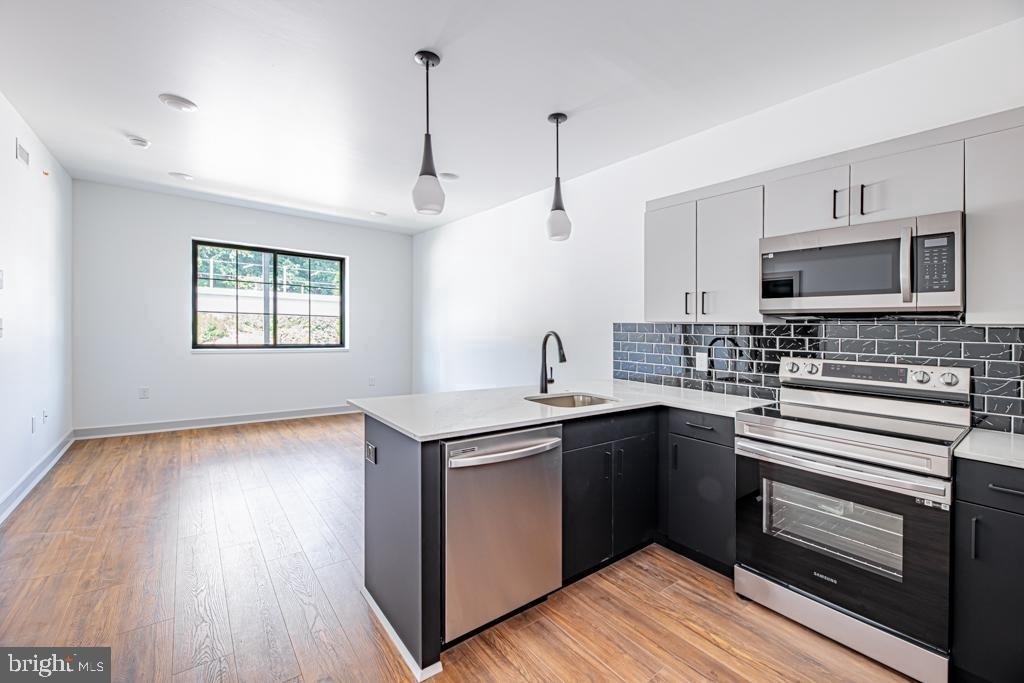5001 Umbria Street - Photo 0