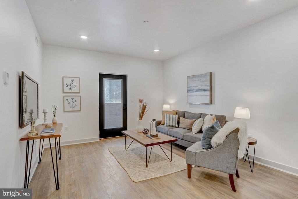 5001 Umbria Street - Photo 3