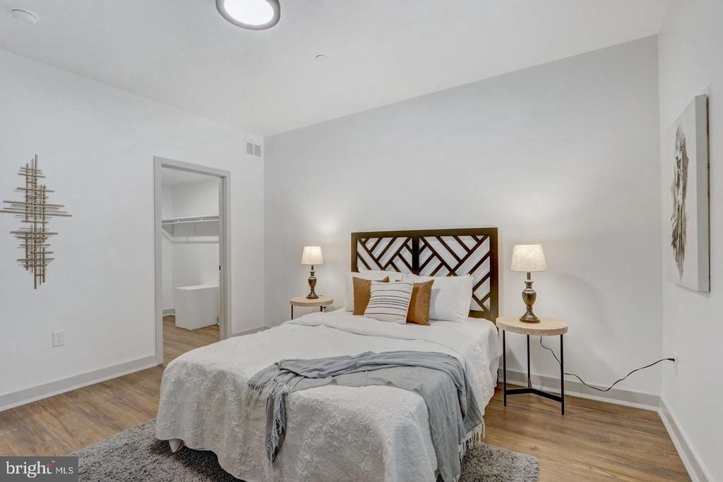 5001 Umbria Street - Photo 7
