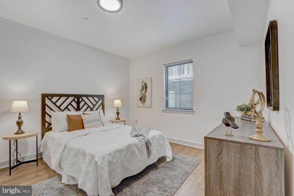 5001 Umbria Street - Photo 6
