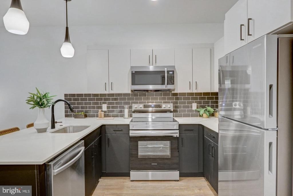 5001 Umbria Street - Photo 1