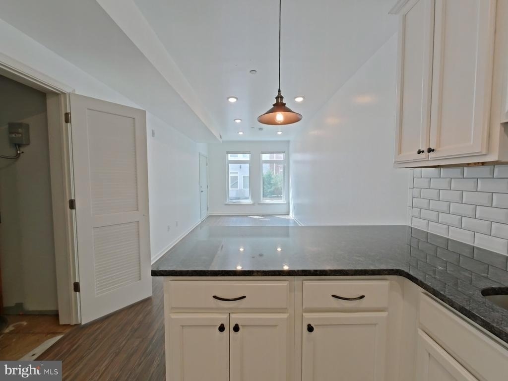 6619 Ridge Avenue - Photo 6