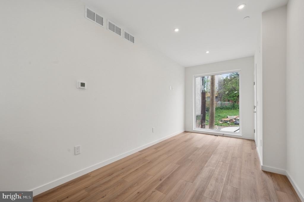 2209 N Franklin Street - Photo 3