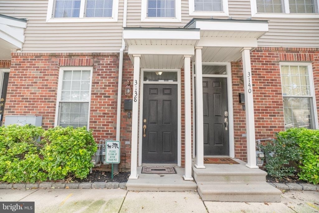 3138 W Master Street - Photo 0
