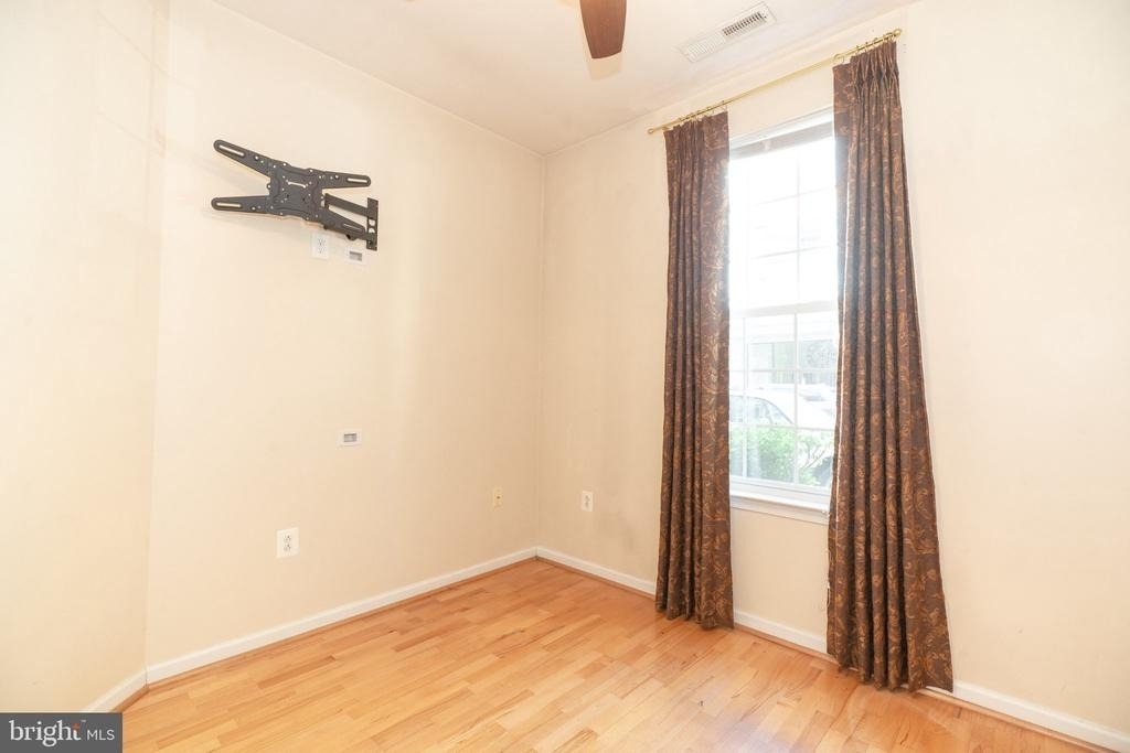 3138 W Master Street - Photo 6