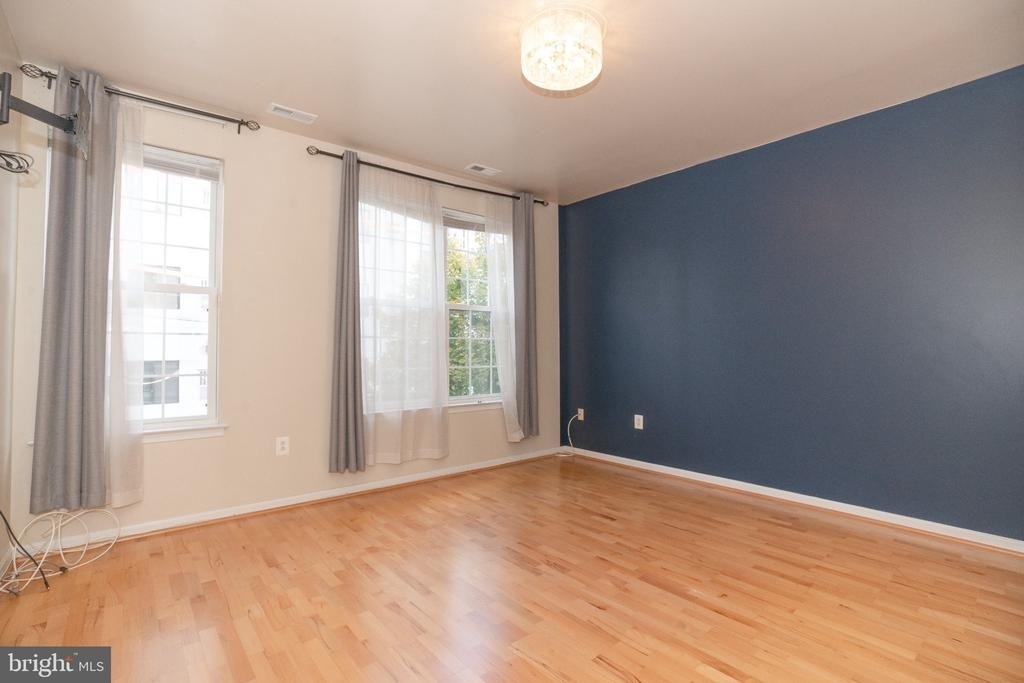 3138 W Master Street - Photo 5