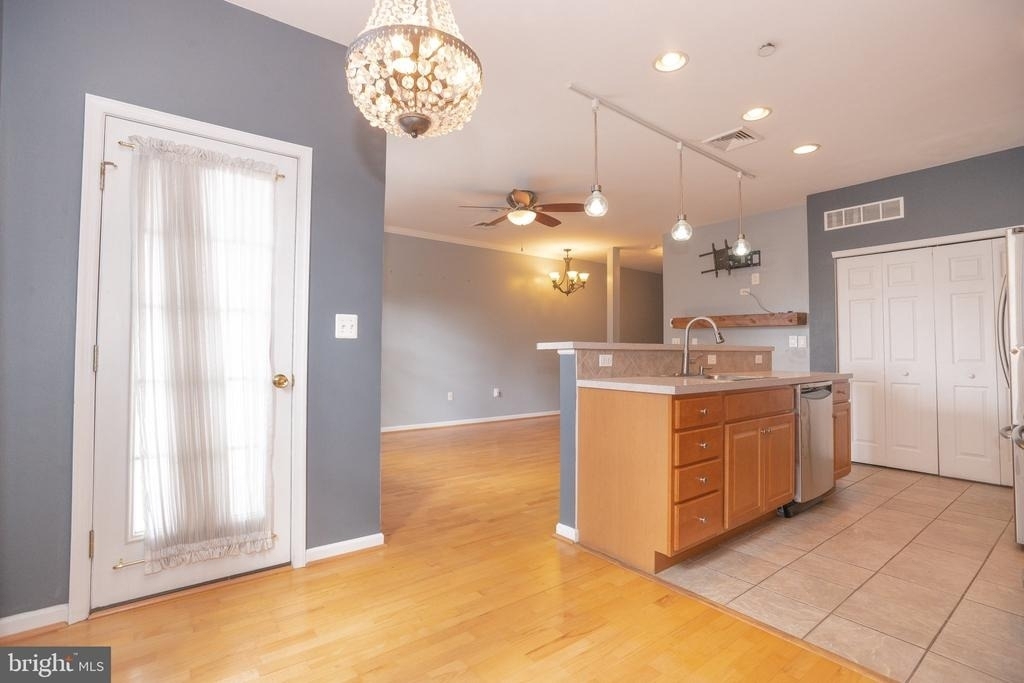 3138 W Master Street - Photo 3