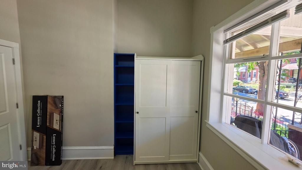 637 N 32nd Street - Photo 4