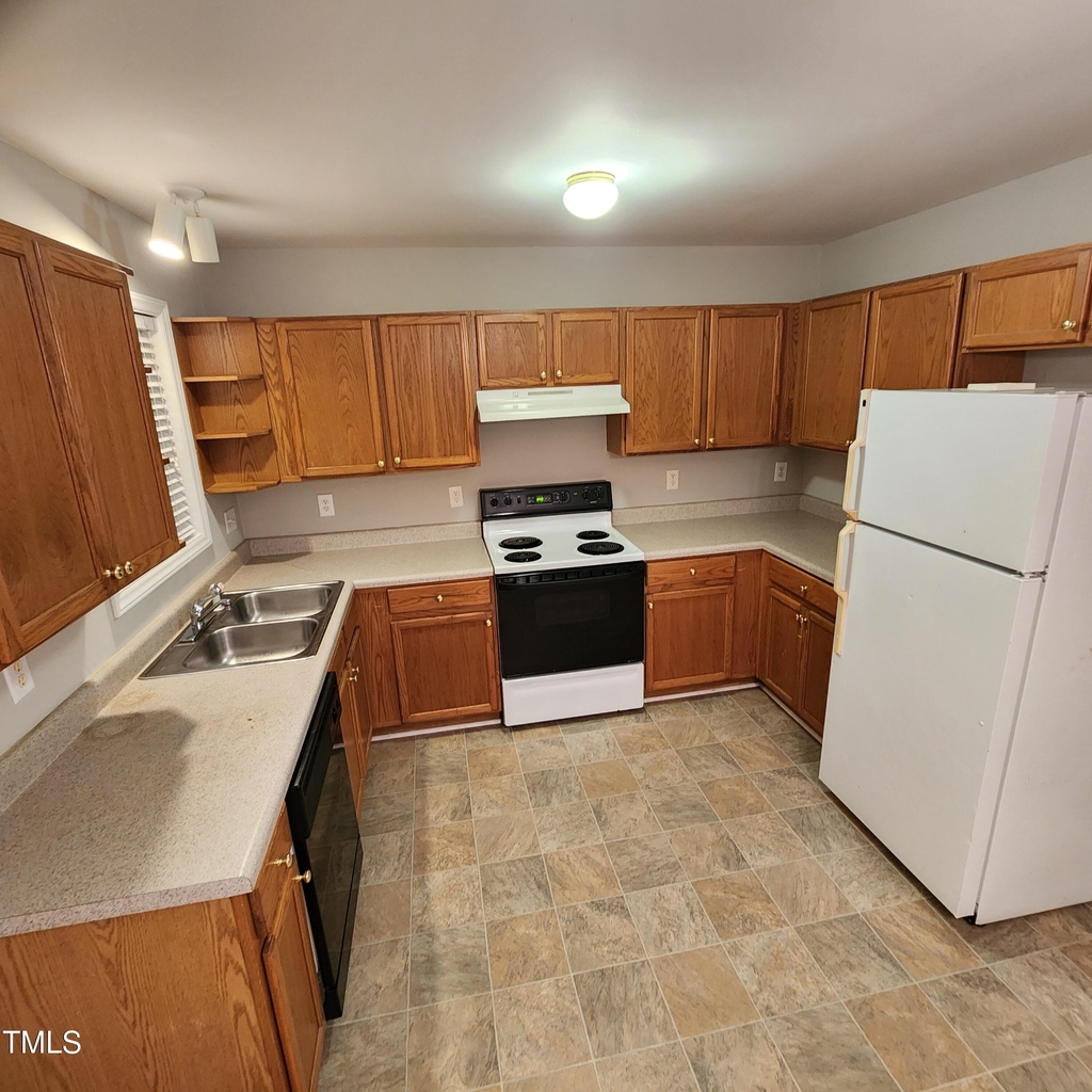 134 W Oak Avenue - Photo 9