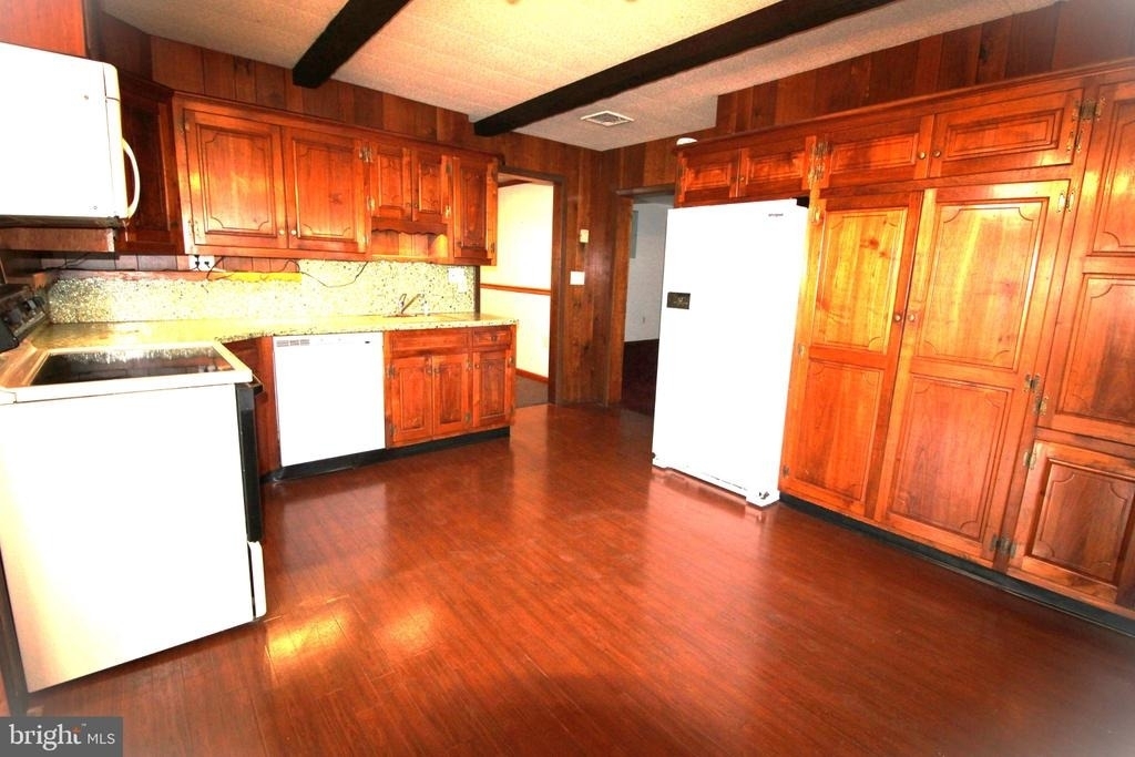 2212 Beaver Valley Pike - Photo 4