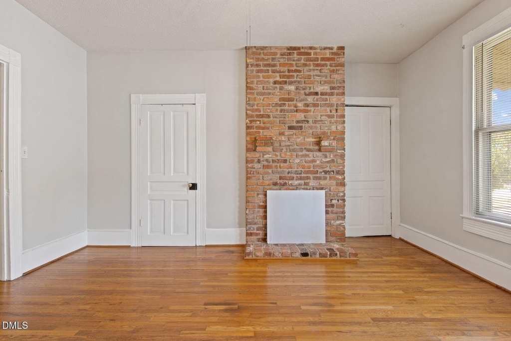 106 W Ivey Street - Photo 15