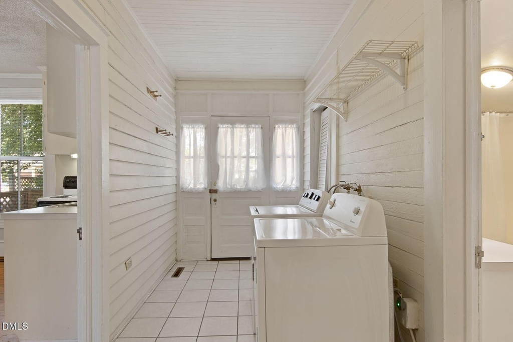 106 W Ivey Street - Photo 19