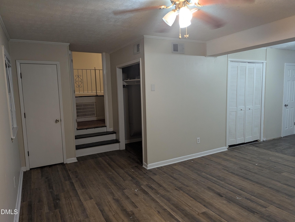 1020 Riverside Circle - Photo 15