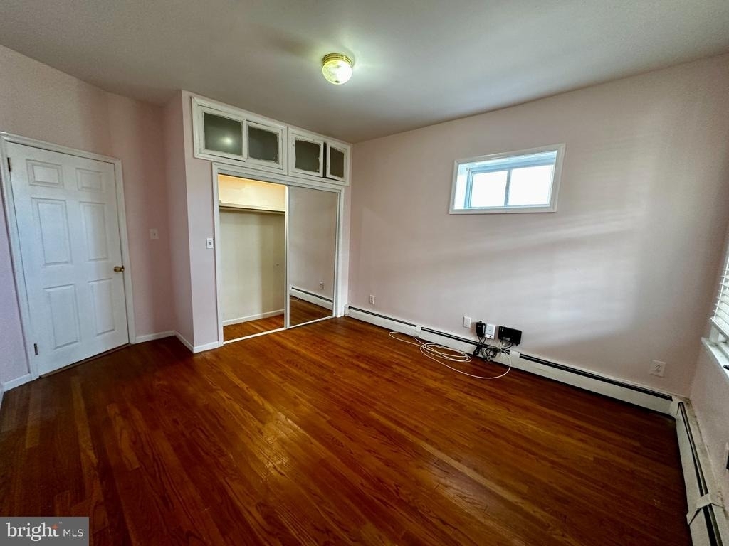 912 Ridge Avenue - Photo 3