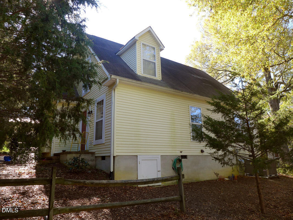 320 Davie Road - Photo 17