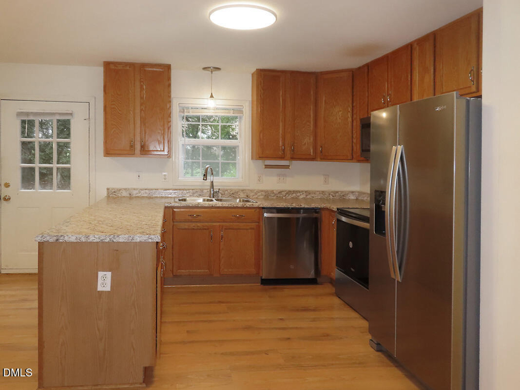 320 Davie Road - Photo 6