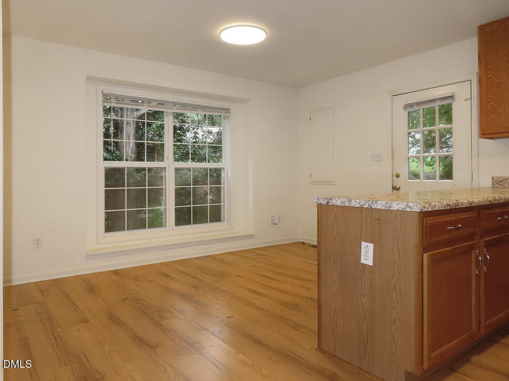 320 Davie Road - Photo 3