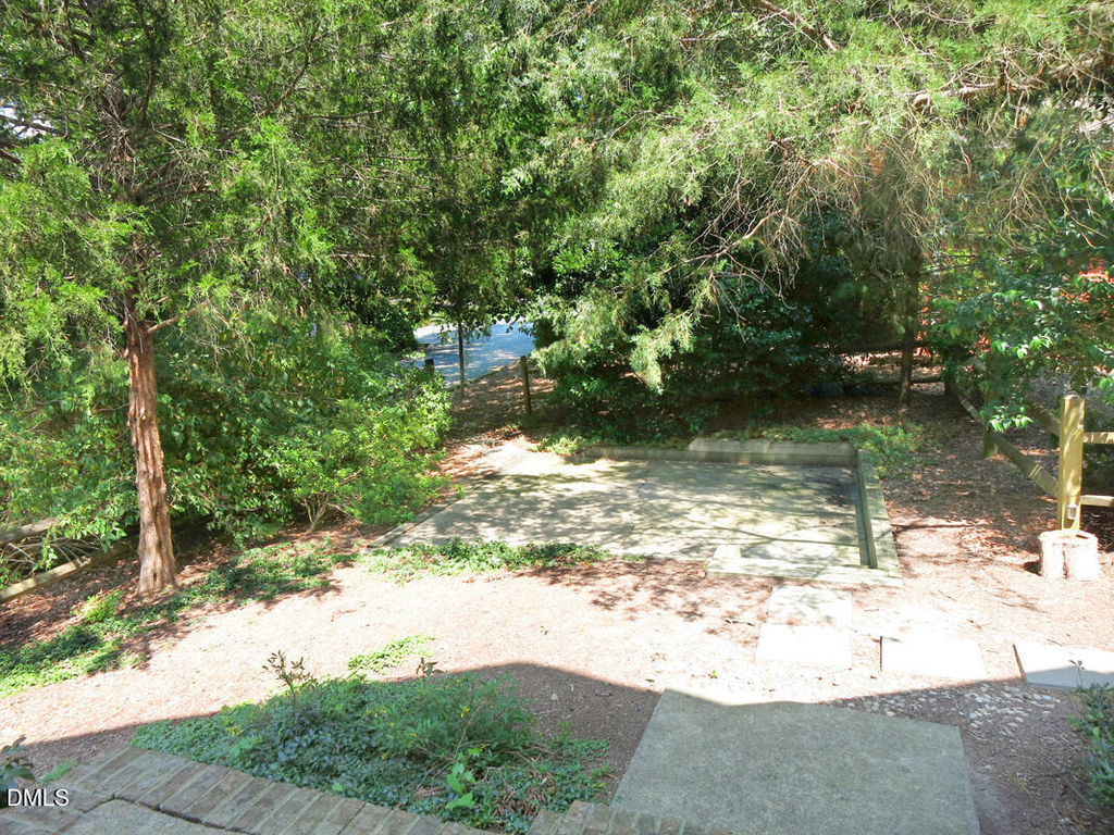 320 Davie Road - Photo 15