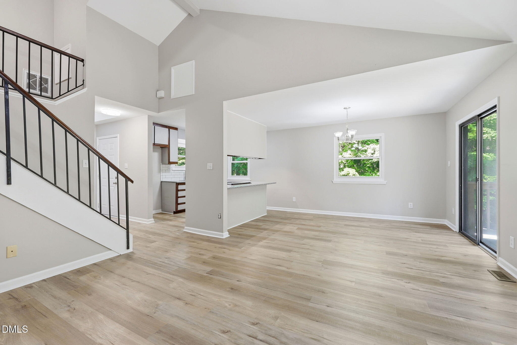 11129 Lakeshore Drive - Photo 6