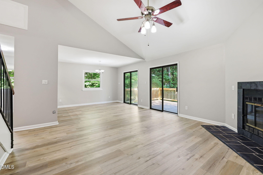 11129 Lakeshore Drive - Photo 8