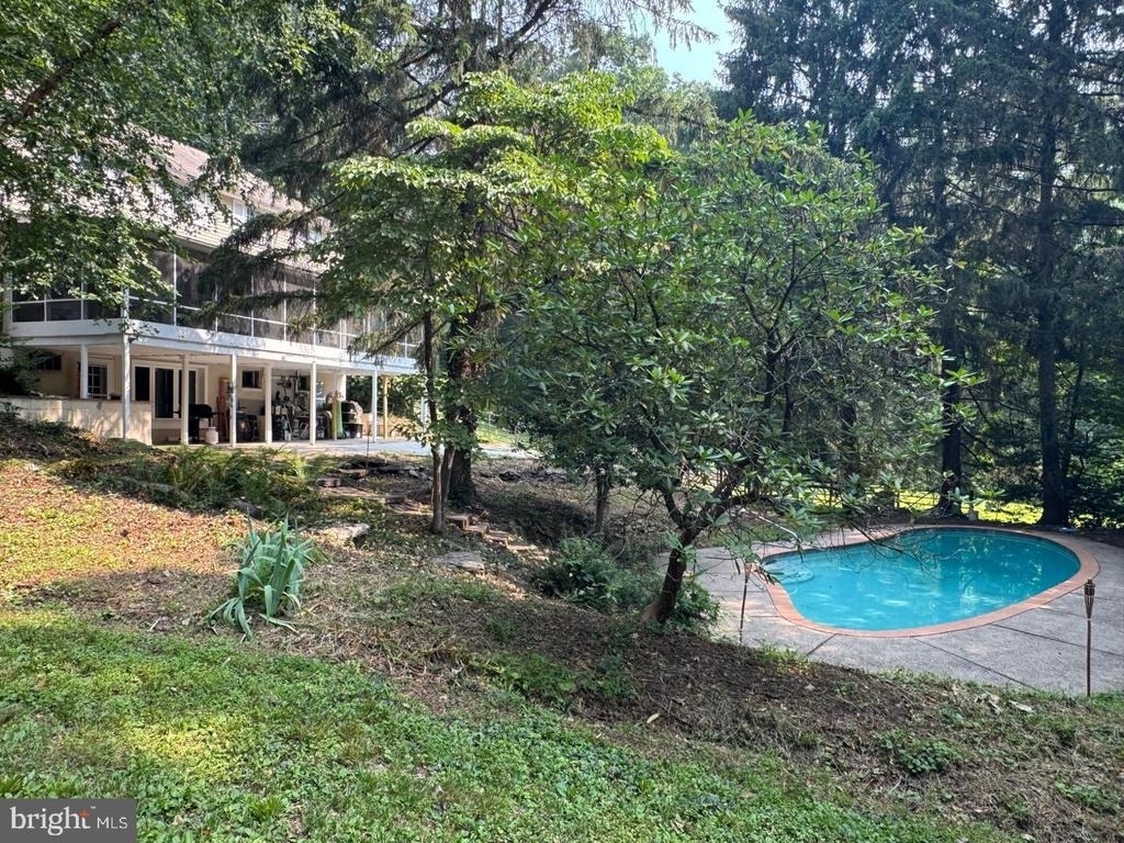 2727 Durham Road - Photo 2