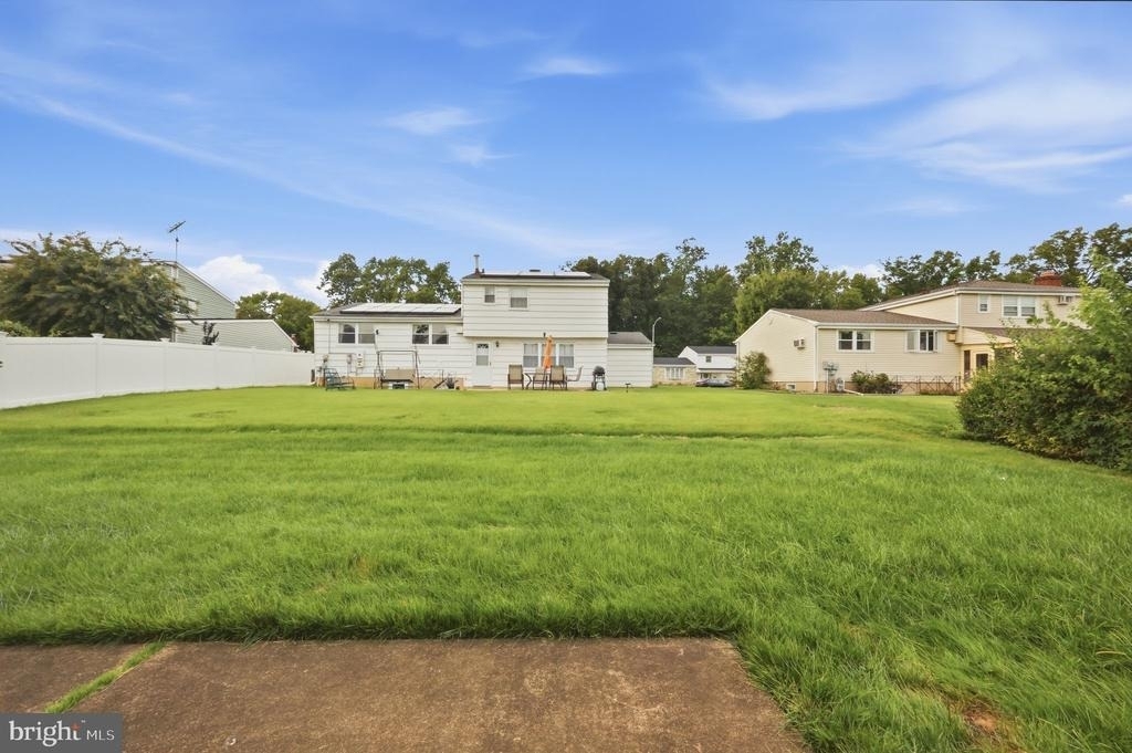 3242 Parkview Drive - Photo 28