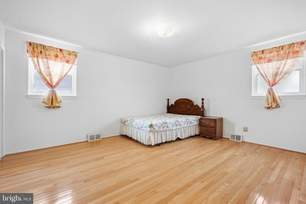 3242 Parkview Drive - Photo 13