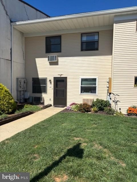 1334 W Wyomissing Court - Photo 0