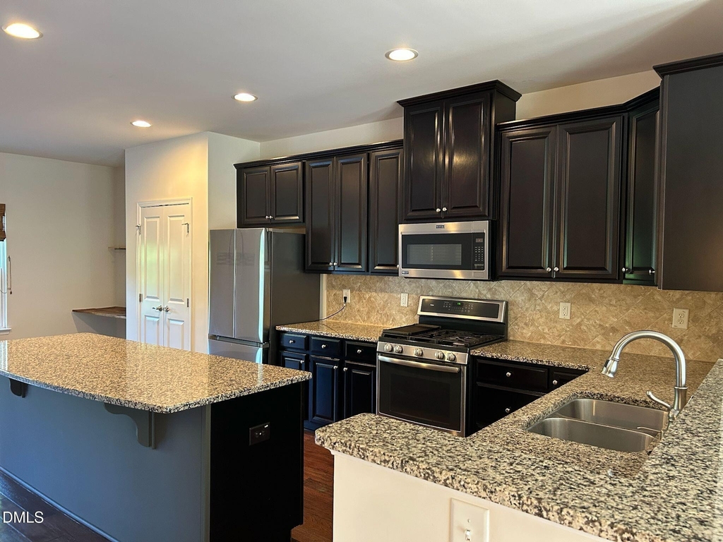 1112 Boxcar Way - Photo 4