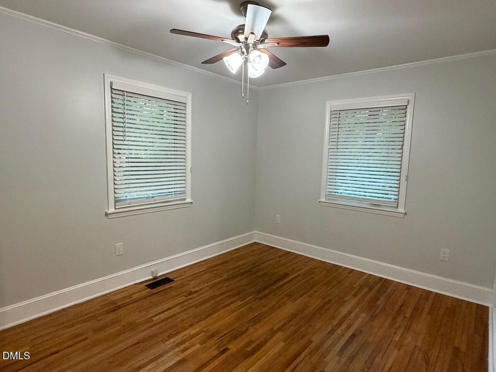 401 Barclay Road - Photo 6