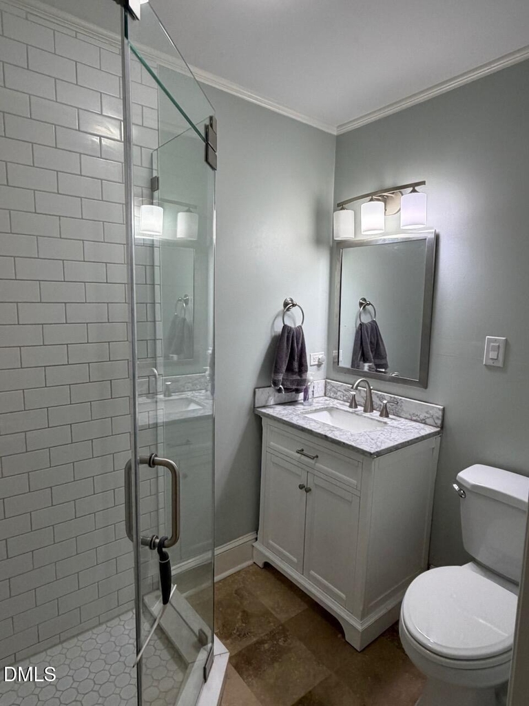 401 Barclay Road - Photo 4